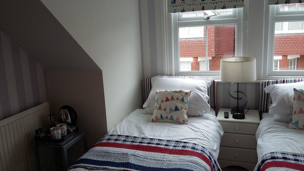 Cambridge House Guest House Ήστμπορν Δωμάτιο φωτογραφία